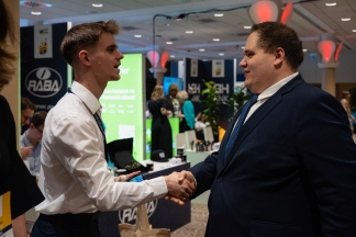 26 kiállító, 44 előadó és több mint 400 diák– ilyen volt az idei MCC Karriernap